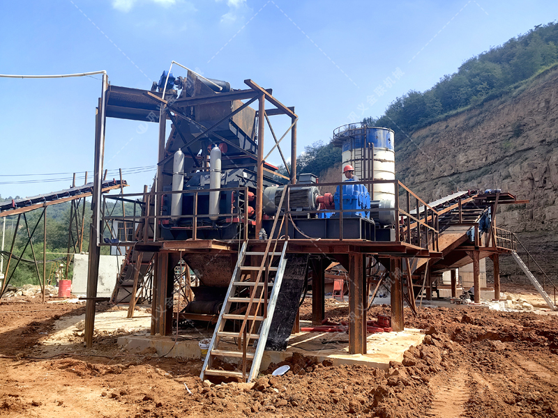 金聯(lián)機(jī)械生產(chǎn)的1510液壓對(duì)輥制砂機(jī)怎么樣？附現(xiàn)場(chǎng)案例