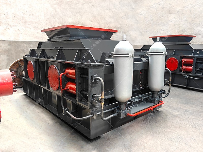 如何正確操作石英石對輥制砂機以提高生產(chǎn)效率？