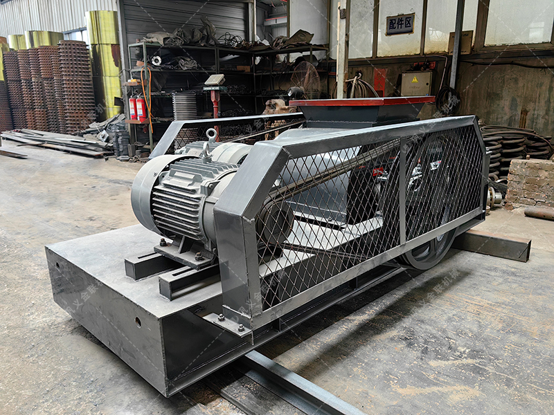 雙齒輥破碎機為什么被稱為“狼牙破碎機”？它真有那么厲害嗎？